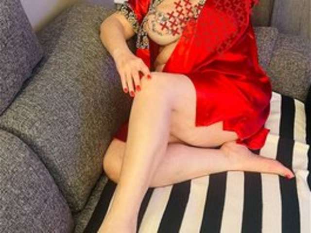 NINA-RICCI amateur webcam photo