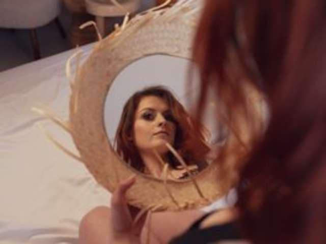 NADINEGOLD amateur webcam photo