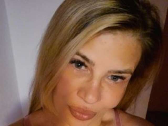 NADYARUBIA amateur webcam photo