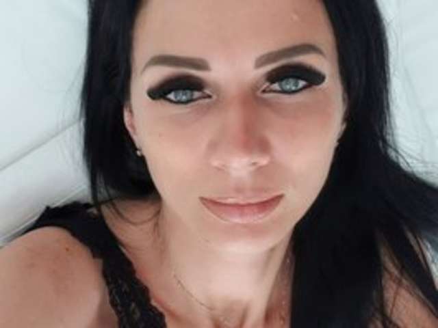 NEFIRTITI amateur webcam photo