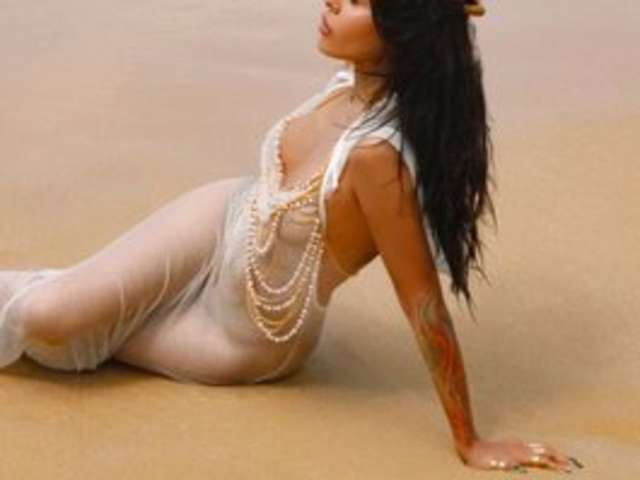 NOIRELYSIA amateur webcam photo