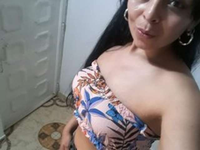 PAOLA84HOTTY amateur webcam photo