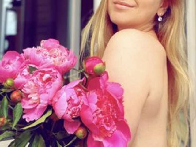 PUSSSYJUICY amateur webcam photo