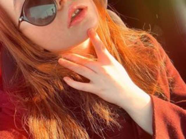 RABBITSHOLE amateur webcam photo