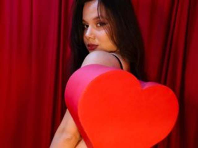 RUBYYSCARLETT amateur webcam photo