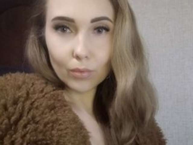 RUSSELLTARA amateur webcam photo