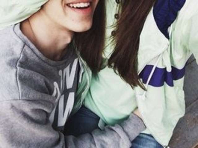 SEX-EDUCATION amateur webcam photo