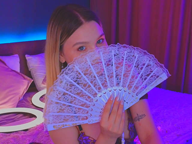 SABRINASPEL amateur webcam photo