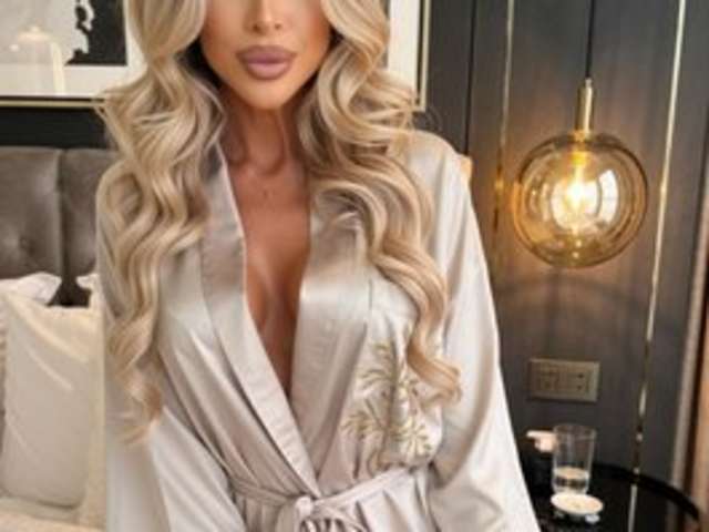 SARADIAMOND01 amateur webcam photo