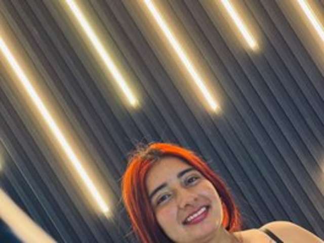 SCARLETTAVIEBBY amateur webcam photo