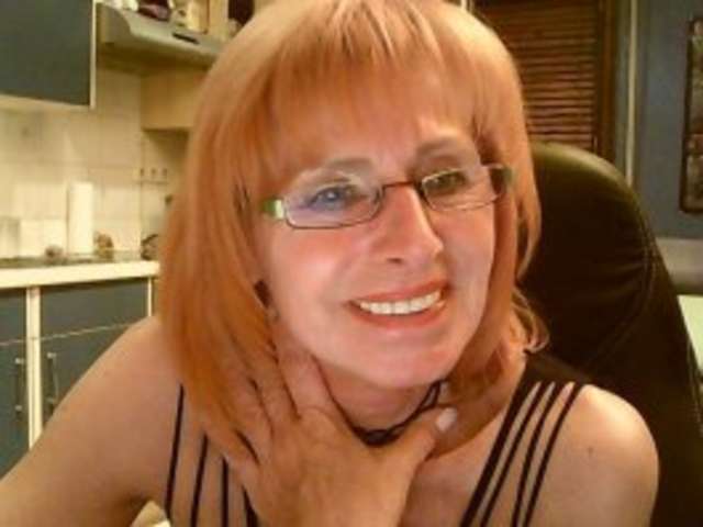 SEXYSILVIE amateur webcam photo