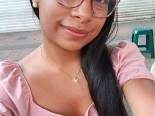 SHAIRA-MML amateur webcam photo