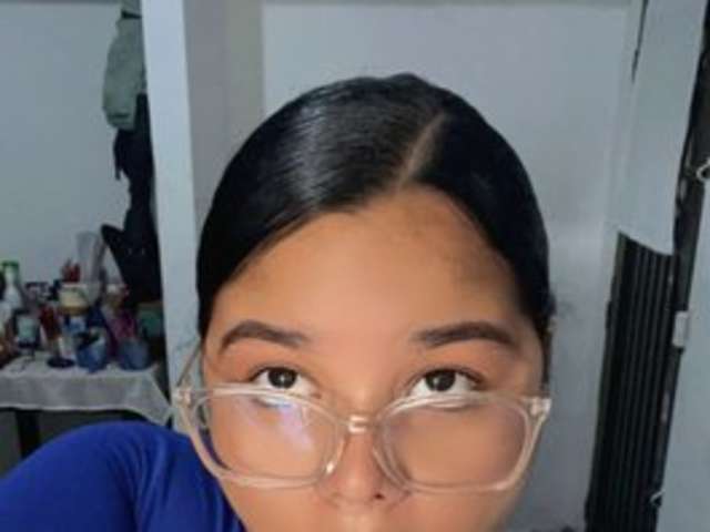 SUSSYBLOM amateur webcam photo