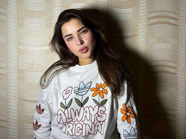 SWEETMUFFIN amateur webcam photo