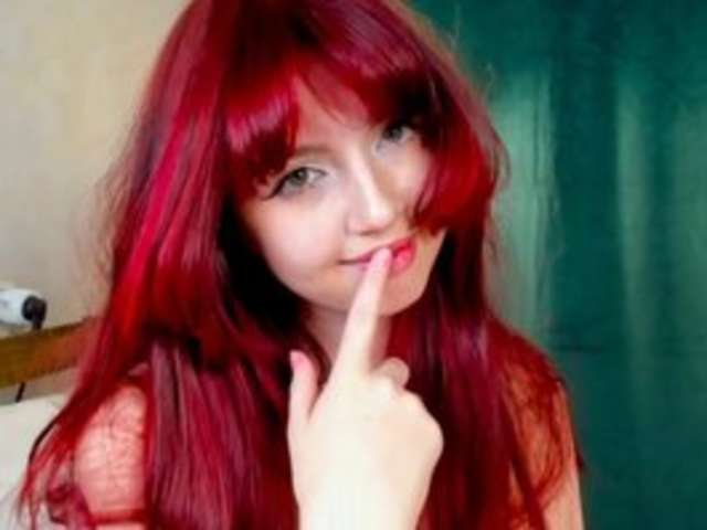 TEENEMI amateur webcam photo