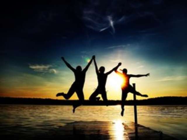 THREELICIOUS- amateur webcam photo