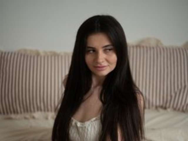 TINATINGLE amateur webcam photo