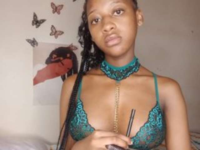 VELVETTITS amateur webcam photo