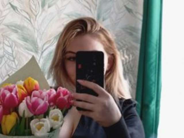 VICTORIA- amateur webcam photo