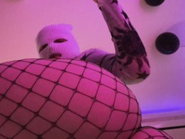 VILLANELLE amateur webcam photo