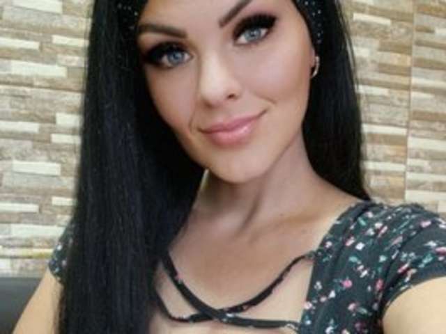 YANISA28 amateur webcam photo