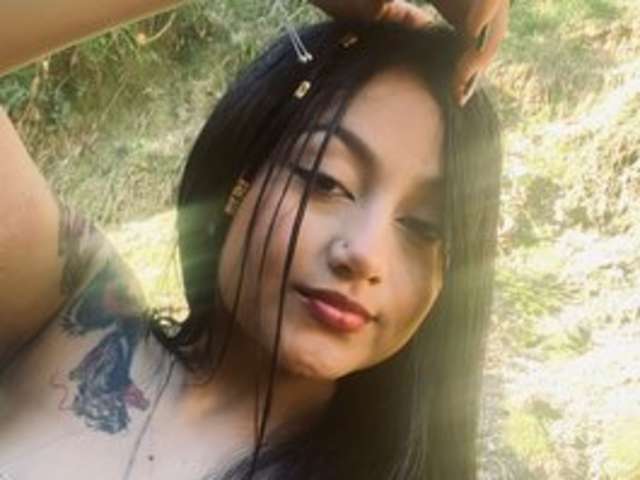 ABY-DIVINE amateur webcam photo