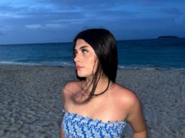 AMY-SAENZ amateur webcam photo