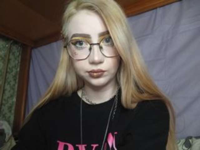 ANADEWITT amateur webcam photo
