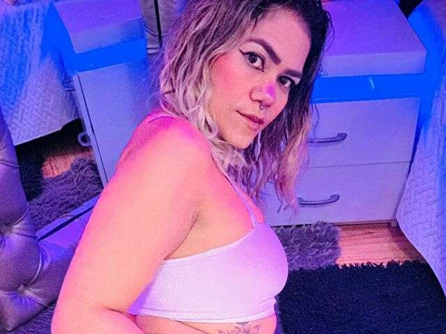 ANGELINAD amateur webcam photo