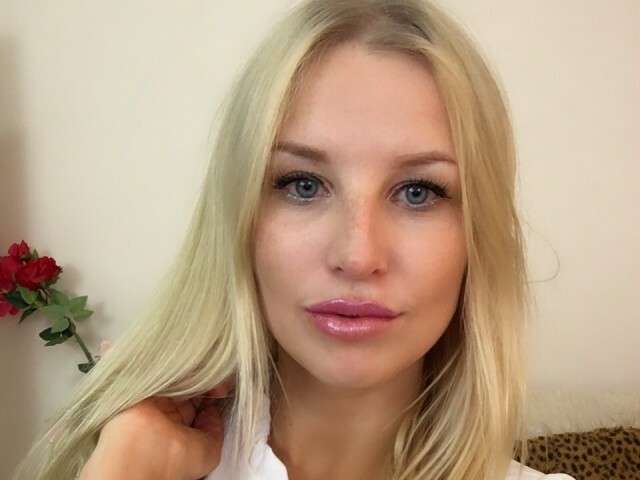 BRITTANYHOTT amateur webcam photo