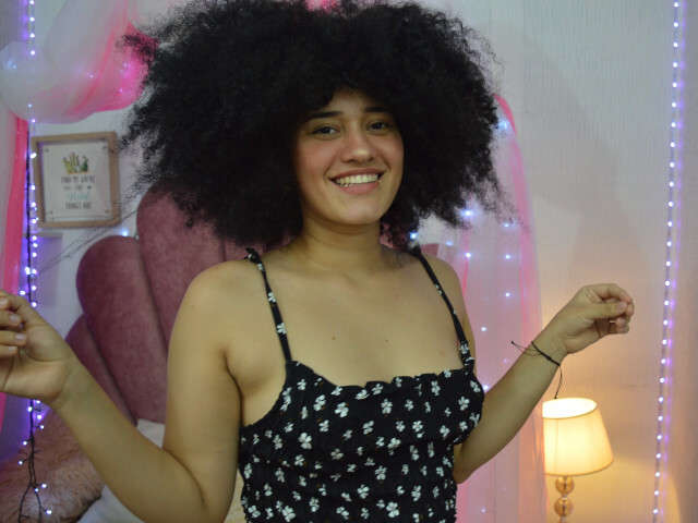 CURLYNATASHA free sexy photo