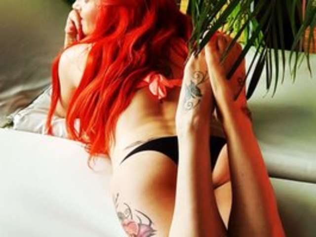 CATWOMAN90 amateur webcam photo