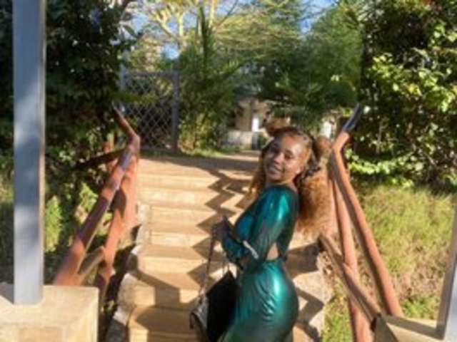 CHARLYNE amateur webcam photo