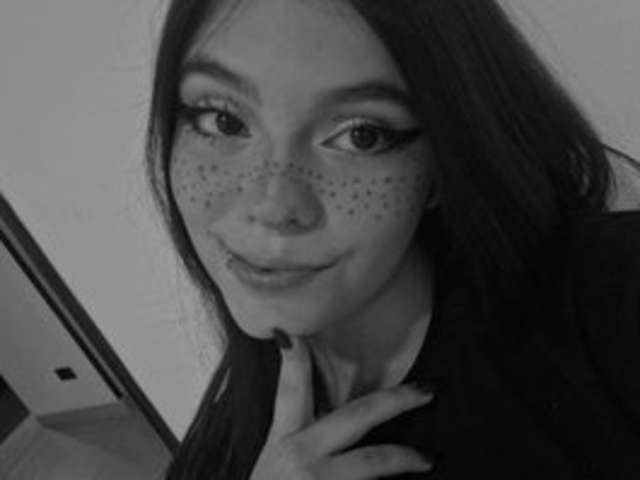 CUTEE-ANDREA1 amateur webcam photo