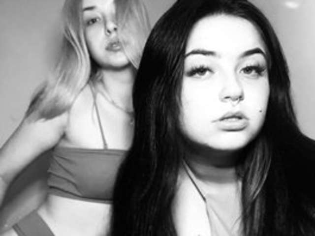 CUTESMILES amateur webcam photo