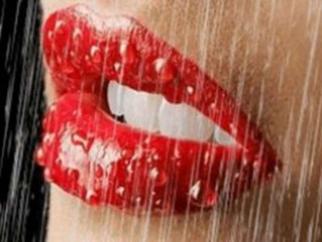 DEEPCUTE amateur webcam photo