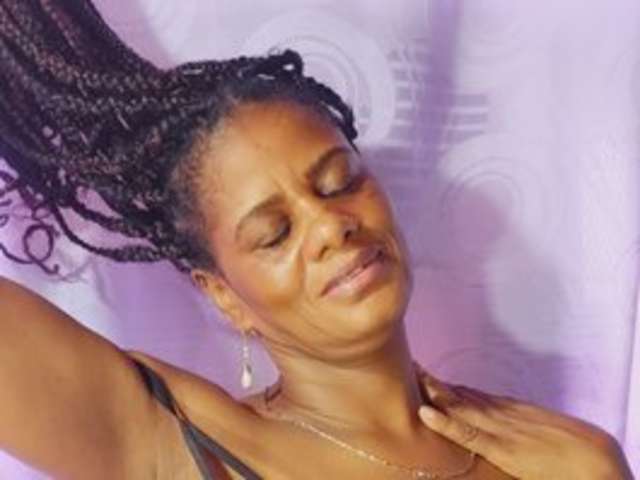 EBONY-COUGAR amateur webcam photo