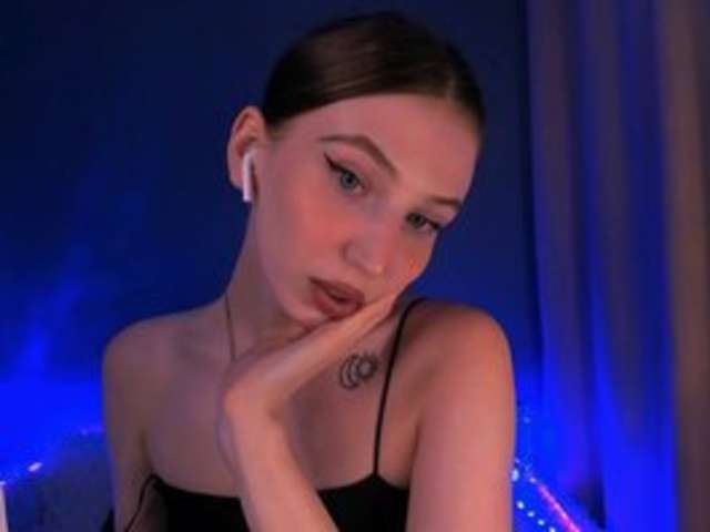 ELLAAMBER amateur webcam photo