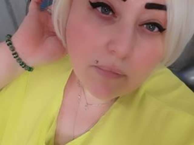 FASHIONA amateur webcam photo