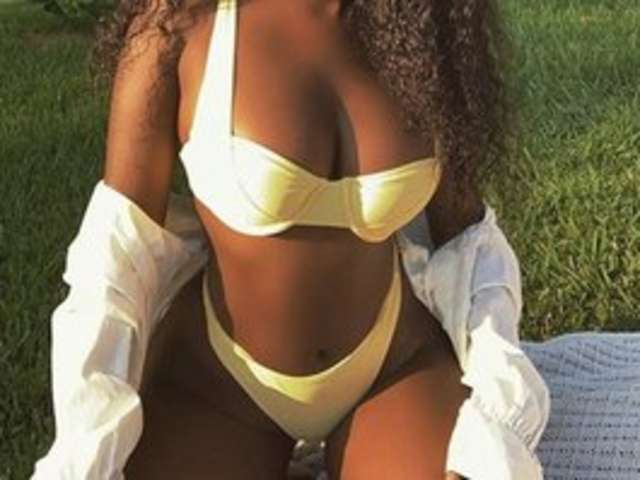 JUST-KHADIJA amateur webcam photo