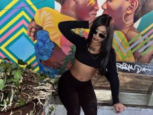 M4RGUIIOX amateur webcam photo