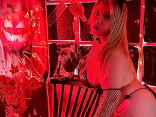 MILFHORNY69 amateur webcam photo