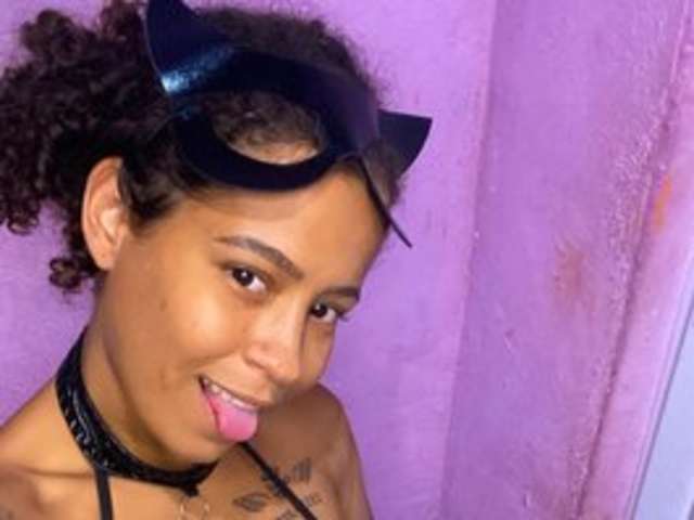 PRIVADINHA amateur webcam photo