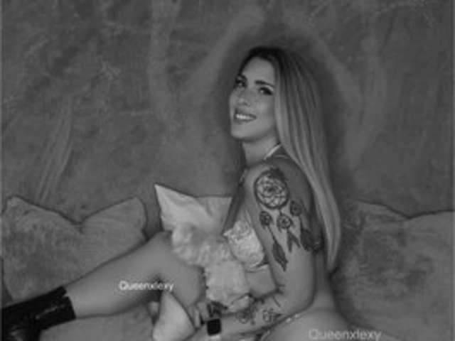 QUEENXLEXY amateur webcam photo