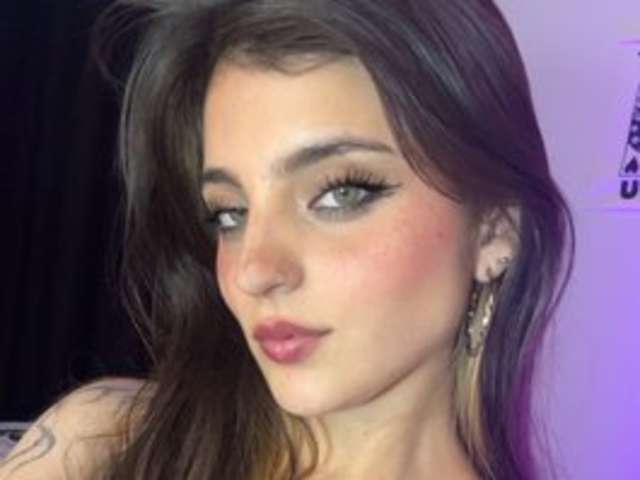 SARAHTAYLORR amateur webcam photo
