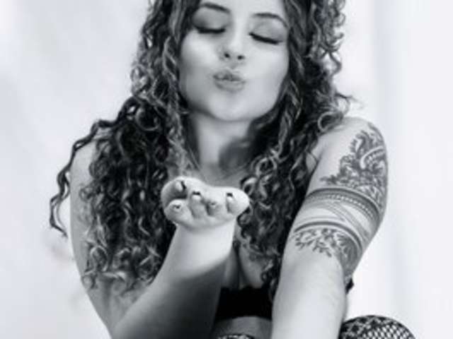 TINYLOVE amateur webcam photo