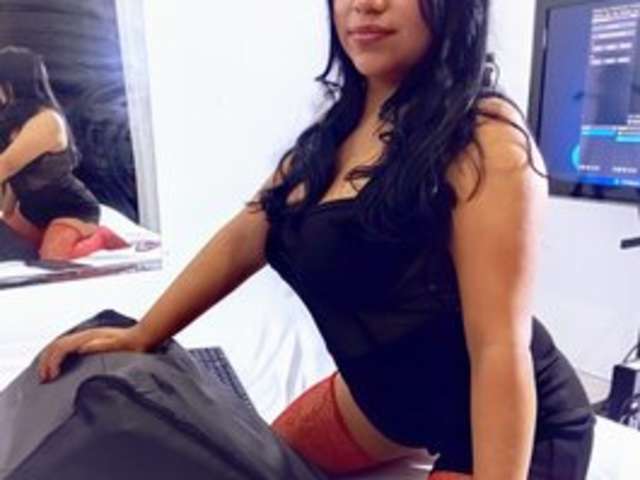 VERONICASQUIRT amateur webcam photo